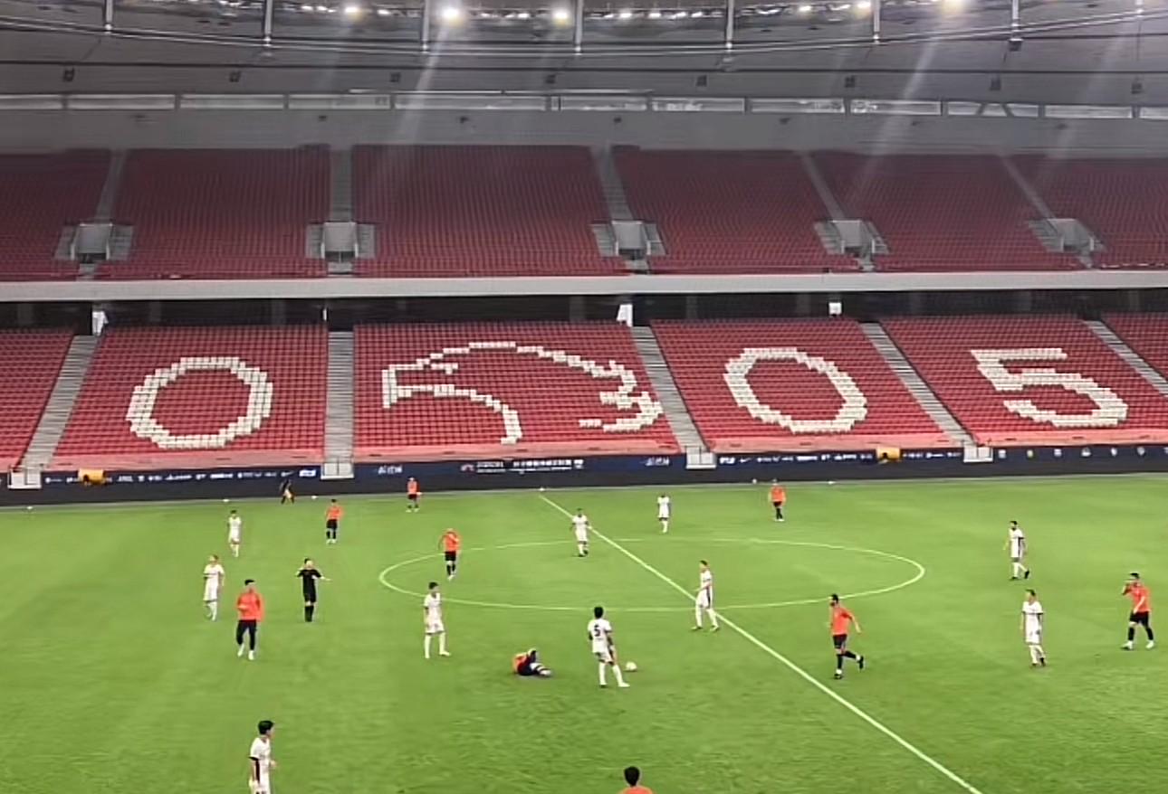 爱游戏-门将出球体系如何重塑现代足球控球网络