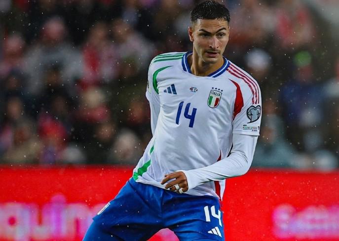 爱游戏-里斯本之夜拉莫斯头槌定乾坤白衣军团终结宿命捧起第十座圣杯